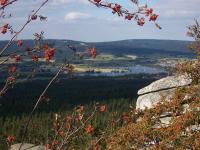 Blick vom Rudolfstein zum Weissenstädter See - Bild 13: Ferienwohnung am Weissenstädter See im Fichtelgebirge