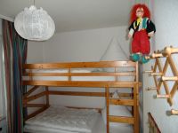 mit Etagenbett - auch für Erwachsene geeignet: 0,90 x 2,00 m - Bild 13: Ferienwohnung Fam. Sauer - mit herrlichem See- und Alpenblick -