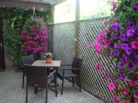 Bild 10: Fünf Sterne Ferienwohnung "Schwalbe" in Leer (Ostfriesland), Garten, ruhig