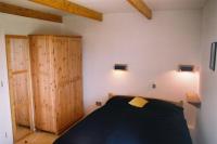Eines der Schlafzi. (obere Etage) - Bild 4: Ferienwohnung auf dem Ferienhof "La Vicomterie" / Normandie